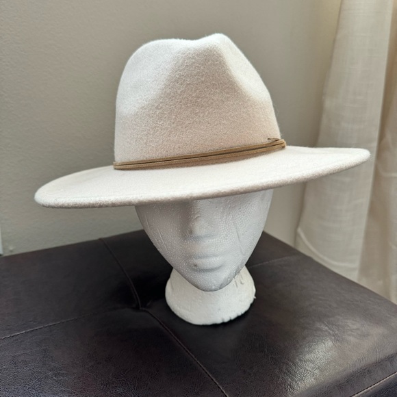 Abercrombie & Fitch Accessories - Abercrombie & Fitch Felt Hat